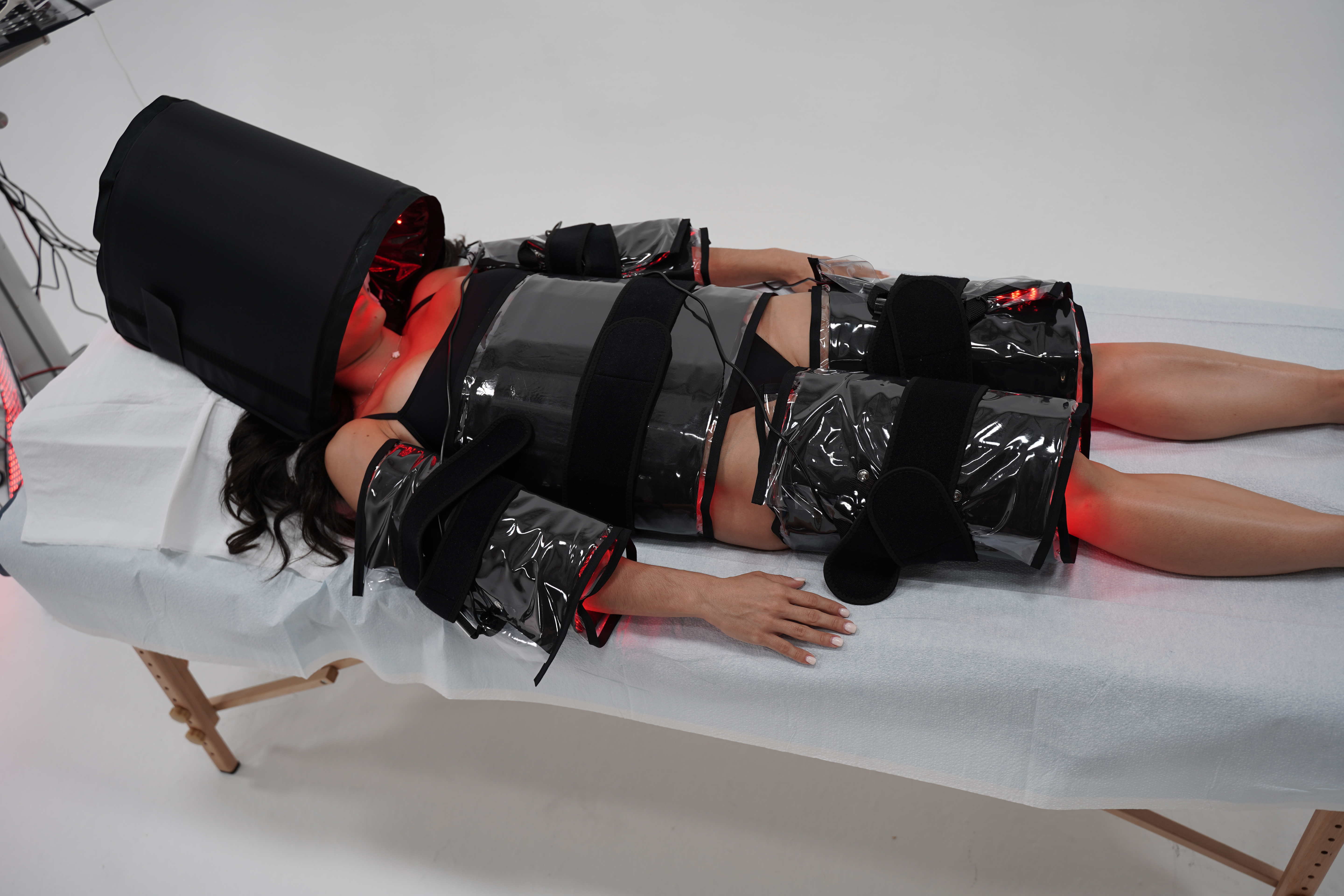 Red Light Pro Full-Body Therapy System - 12,690 LEDs